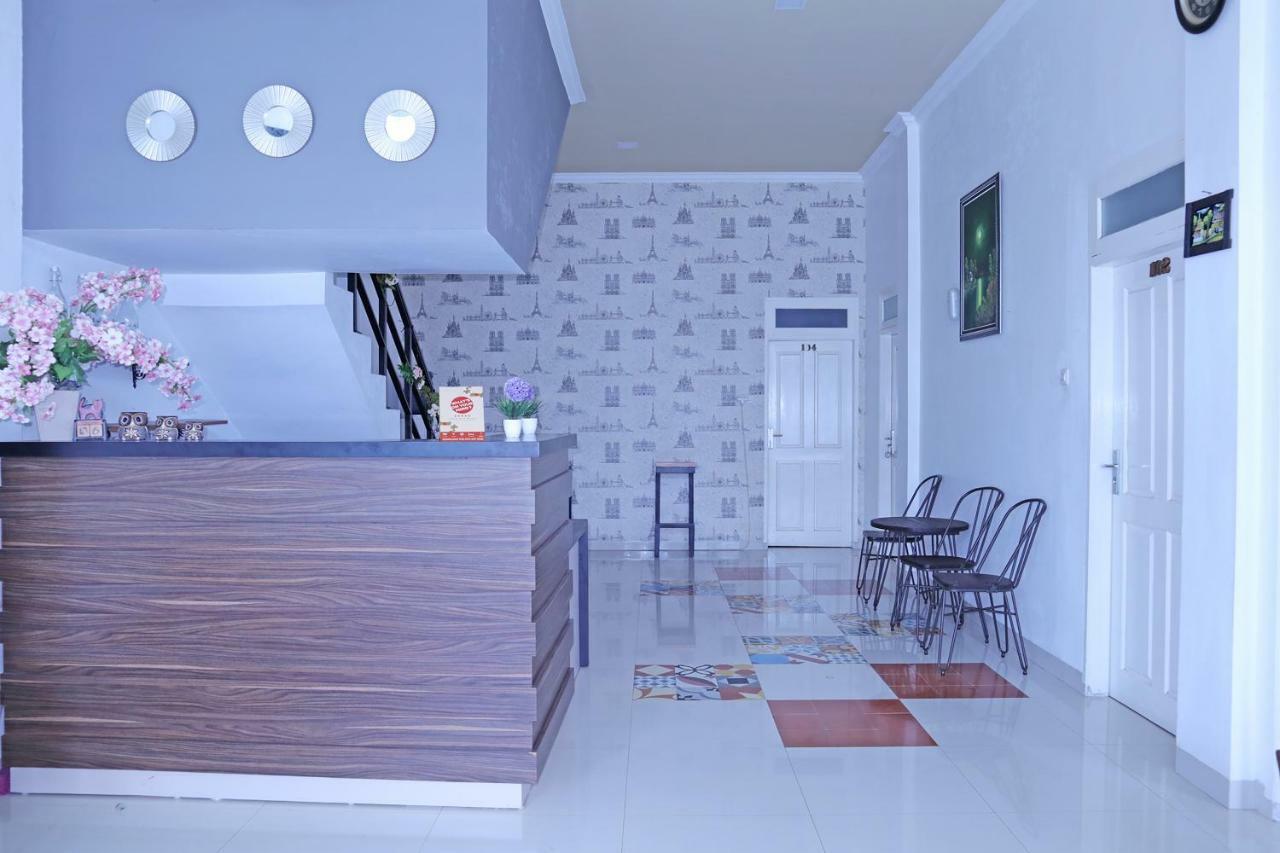Oyo 1386 Hotel Grand Gabelo 부키팅기 외부 사진
