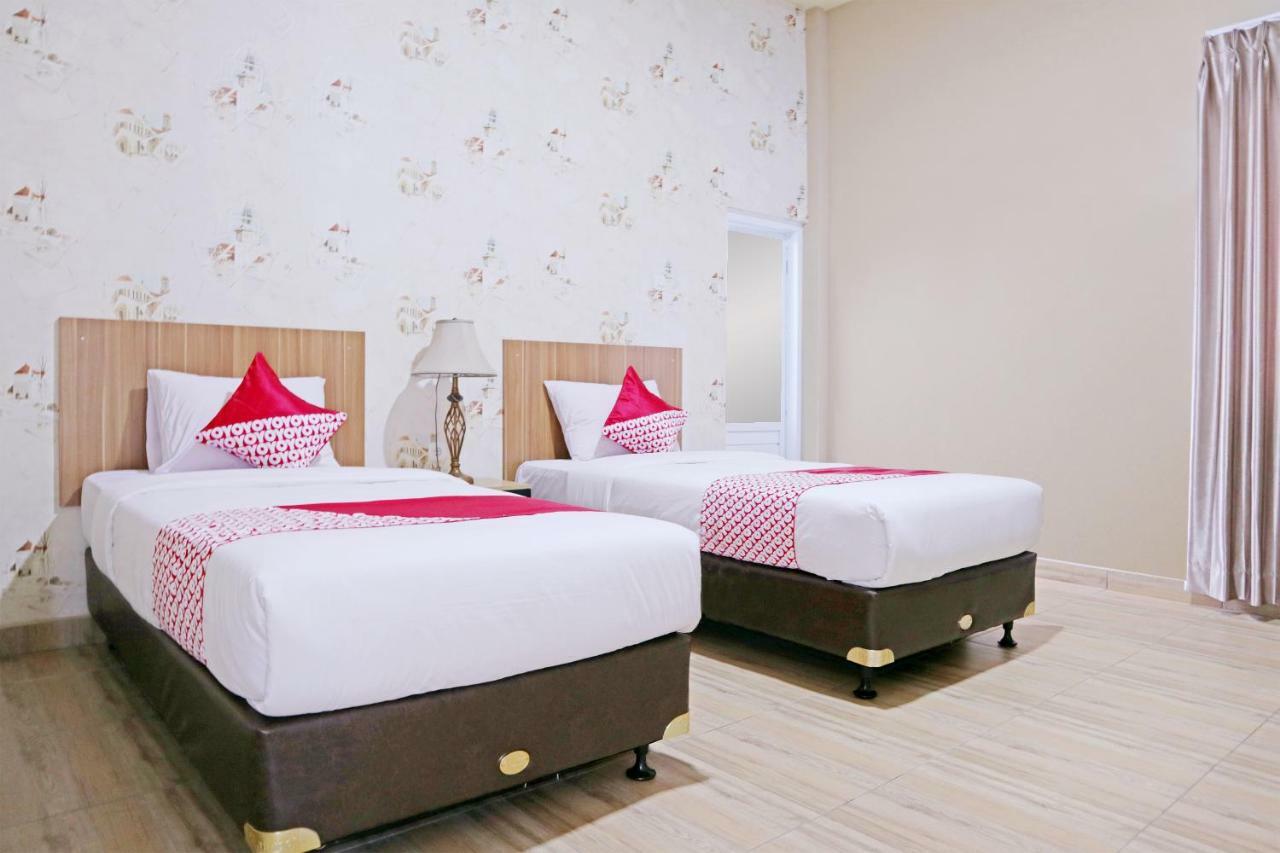 Oyo 1386 Hotel Grand Gabelo 부키팅기 외부 사진